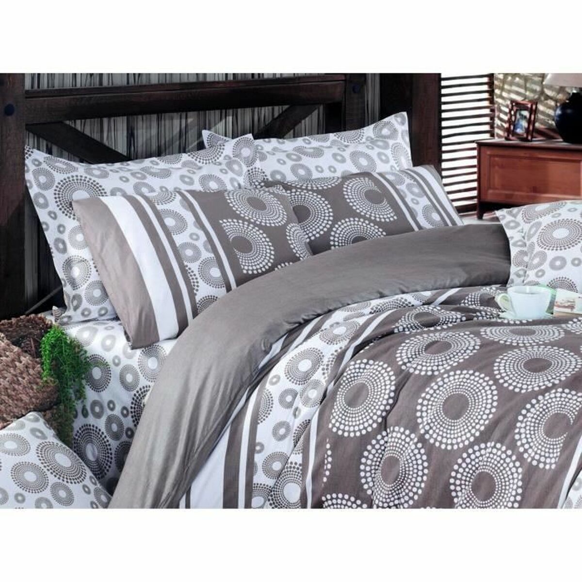 V5HD6D91B68DB41EFAB1243AD92438CAD6FR6601716P5